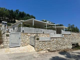 Rouli's Houses by All About Paxos - Oziás - 9