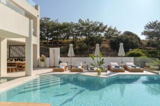 Luxurious Villa Selestine - With Private Pool - 1