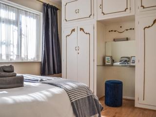 Botany Bay Bungalow - 1