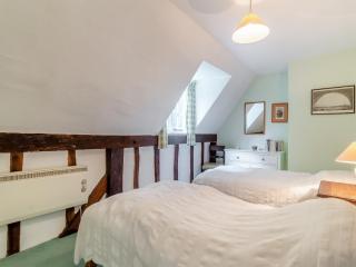 Oaklawn Cottage - Eye - 1