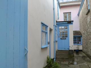 Isoldas - Ukc3905 - Lostwithiel - 2