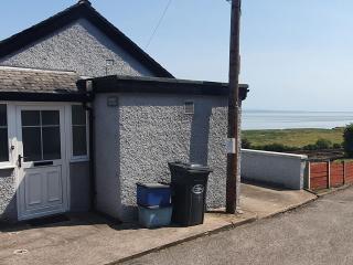 Dolphin Cottage - Grange Over Sands - 1
