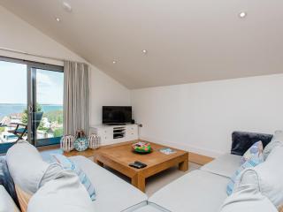 Solent Lawns - Gurnard - 8