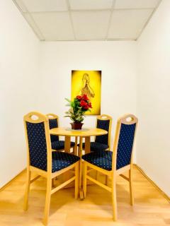 Comfortable 5BR Apt Well Connected Location - Wenen - 7