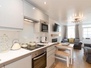 One Beckside Cottage - Staithes - 6