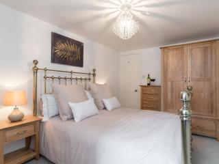 One Beckside Cottage - Staithes - 3