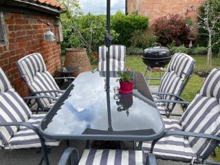 Walnut Cottage - Sproughton - 1