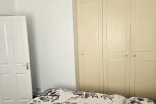 Cosy 3-Bed Bolton Retreat - Parking & Pet-Friendly - Bolton - 1