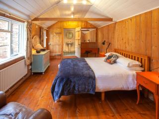 The Cottage - - 8