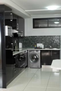 2 Bedroom Apartment in Windhoek City Centre - Windhoek - 8