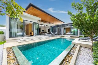 Exclusive 3BR Magnum Villa With Private Pool by TropicLook - Ban Pak Lak - 0