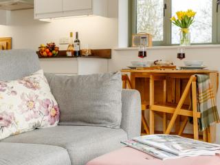 Bramley Cottage - North Weald - 2