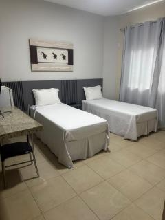 Hotel Yoguedes - Padre Paraíso - 3