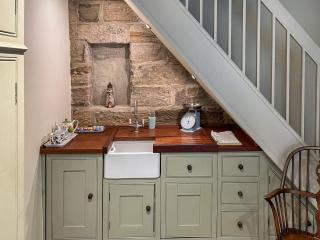 Conflict Cottage - Whitby - 1
