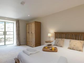 Property 1 - Wroxall - 5