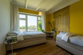 Het Voorhuis, group accommodation on the Frisian Lakes - Nes - 3
