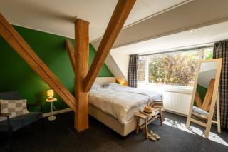Het Voorhuis, group accommodation on the Frisian Lakes - Nes - 6