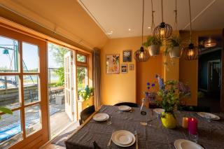 Het Voorhuis, group accommodation on the Frisian Lakes - Nes - 8