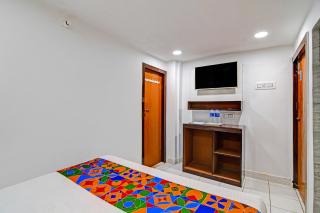 FabHotel Dream Star - Near acropilose mall and ruby hospital - 1