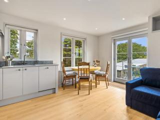 Rogestons House - Nolton - 7