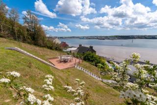 Beach House Cottage - Milford Haven - Llanstadwell - 5