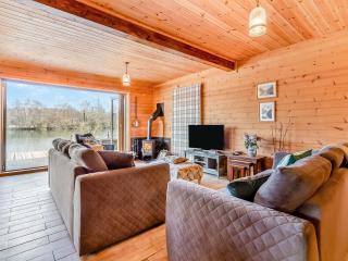 Malibu Lakehouse - Pentney - 8