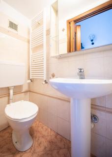 Modern and serviced apartment - 8