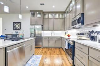 Modern 4BD Best in the West Dallas Area - Dallas - 9