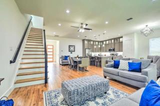 Modern 4BD Best in the West Dallas Area - Dallas - 3