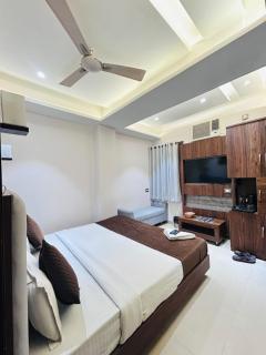 King's Inn Hotel and Restaurant - Indore - 9