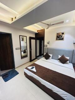 King's Inn Hotel and Restaurant - Indore - 8