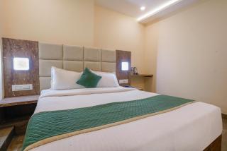 Hotel Crystal By Glitz Hotels - Mumbai - 2