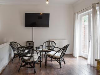 Carlton House - Hazel Grove - 8
