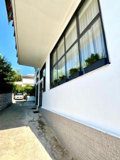 Vila51 Tropical Deluxe Apartment - Saranda - 9