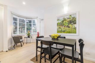 Lakeside Glow - Stylish Retreat near Beach & Markets - Melbourne - 9