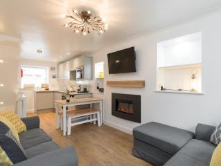 One Beckside Cottage - Staithes - 8