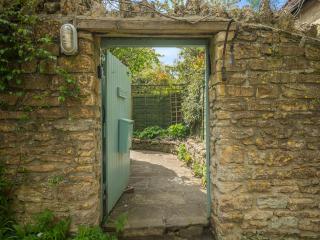 Church House Cottage - East Stour - 1