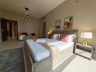 unique 3BR Aprt near Metro and Mall on JBR Beach - Dubai - 0