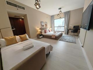 unique 3BR Aprt near Metro and Mall on JBR Beach - 1