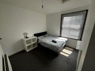 Central Chelmsford 2 Bedroom House - Chelmsford - 2
