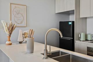 Stunning Lake-View in Belconnen - Belconnen - 5