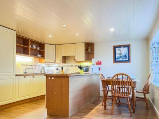 Grieves Cottage - Arnisdale - 6