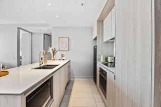 Stunning Lake-View in Belconnen - Belconnen - 4