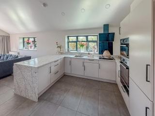 Lower Peastocking - Meriden - 7