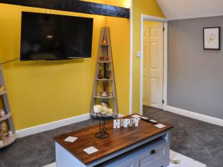The Beehive - Miningsby - 1
