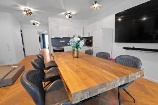 Luxus im Zentrum für 6 Personen! 3 Zimmer, Balkon, WLAN, Parkplatz - Dresden - 1