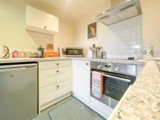 Lily Pad 9 - Uk43919 - Nassington - 5