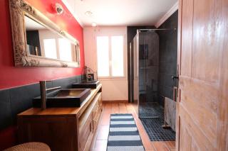 magnificent detached villa with heated swimming pool and jacuzzi, in aureille, in the alpilles – 8 people - 6