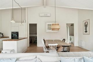 Wooden House With Relaxing Atmosphere - Yderby - 5