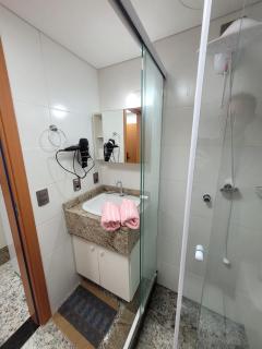 Flats completos e aconchegantes a menos de 1 quadra do Hospital de Clinicas de Porto Alegre - Porto Alegre - 1